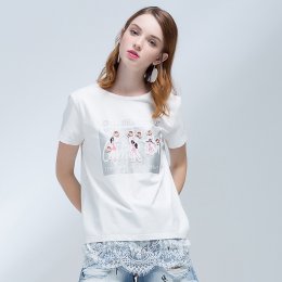 V-neck T-shirt